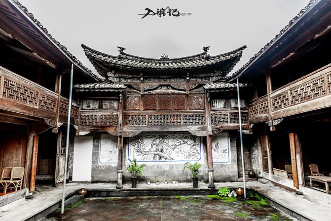 设计凌驾于功能之上的车是什么样子？｜阿维塔12